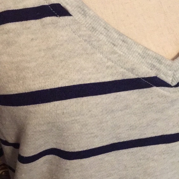 Take Cover V Neck Tunic - Picture 4 of 5